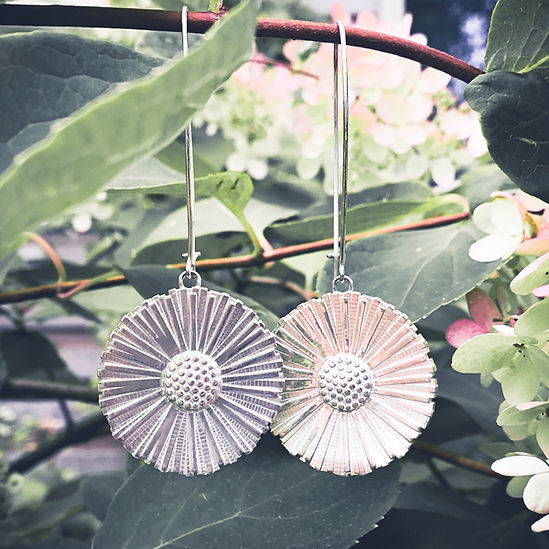 LESKENLEHTI EARRINGS HOOK BIG 2.jpg