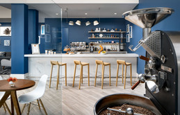 fllda-coffeebar-8763-hor-clsc.jpeg