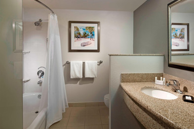 fllht-bathroom-0057-hor-clsc.jpeg