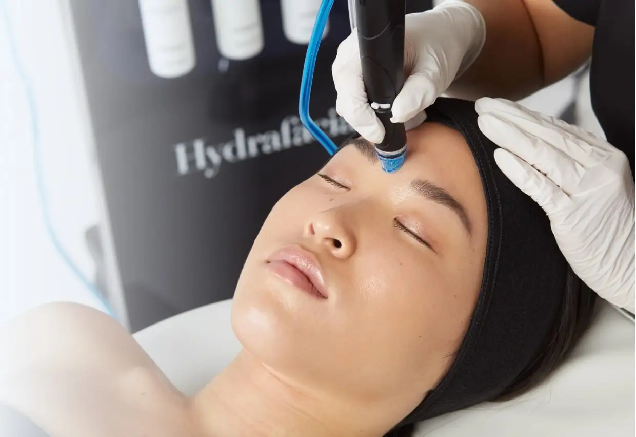 hydrafacial-in-naples.jpg