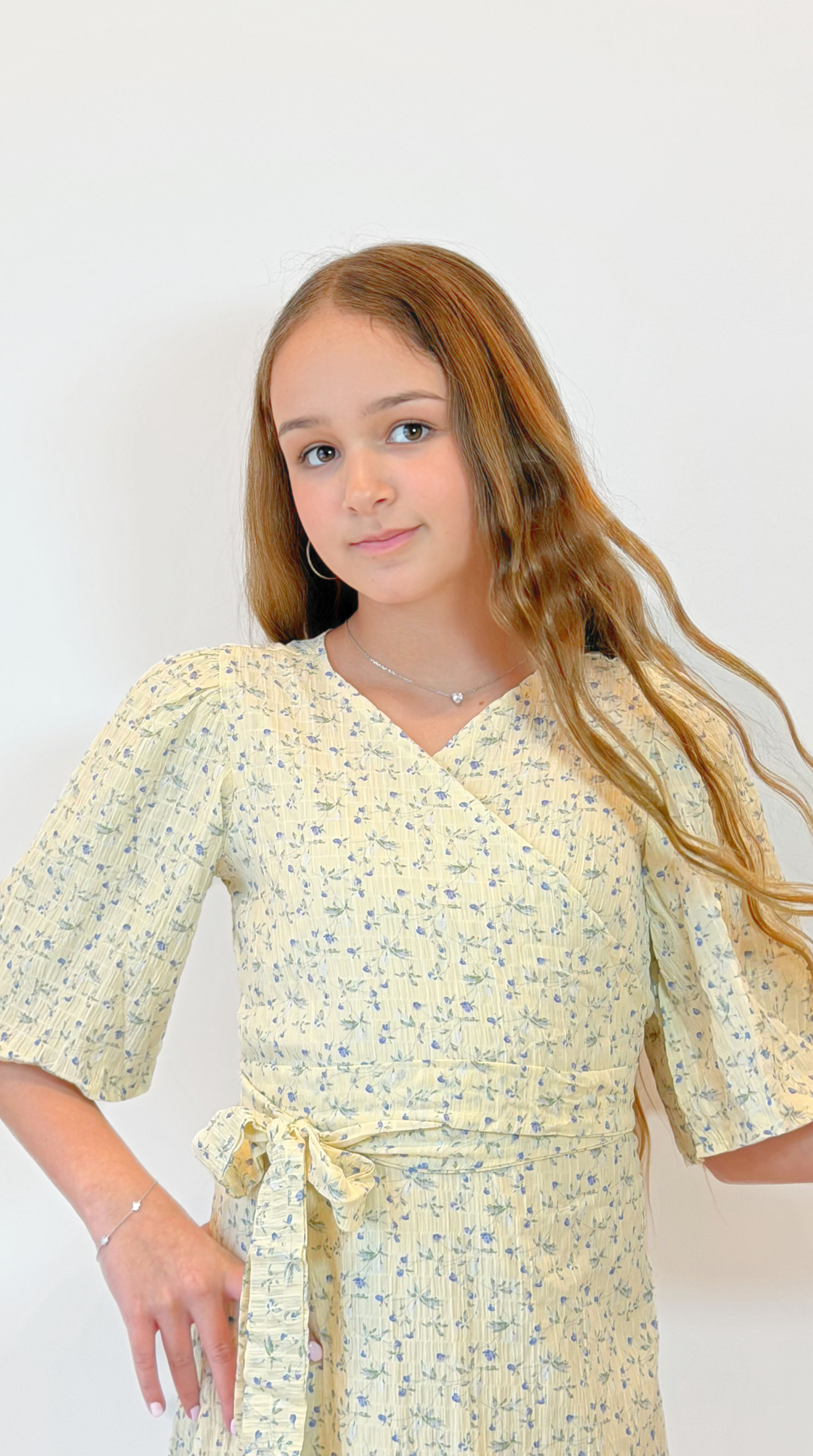 שמלת לונה תכלת עלים