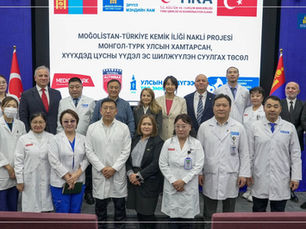 Цусны хавдартай хүүхдэд цусны үүдэл эс шилжүүлэн суулгах эмчилгээг анх удаа амжилттай хийлээ