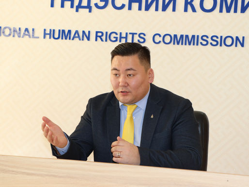 ХЭҮК-ын гишүүний шаардлагаар Нийслэлийн V сургууль, Дорноговь аймаг дахь Говийн бүсийн ахмадын асрамжийн газрын барилга ашиглалтад орлоо