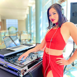 DJ CHRISTINA SING / DESTINEAK