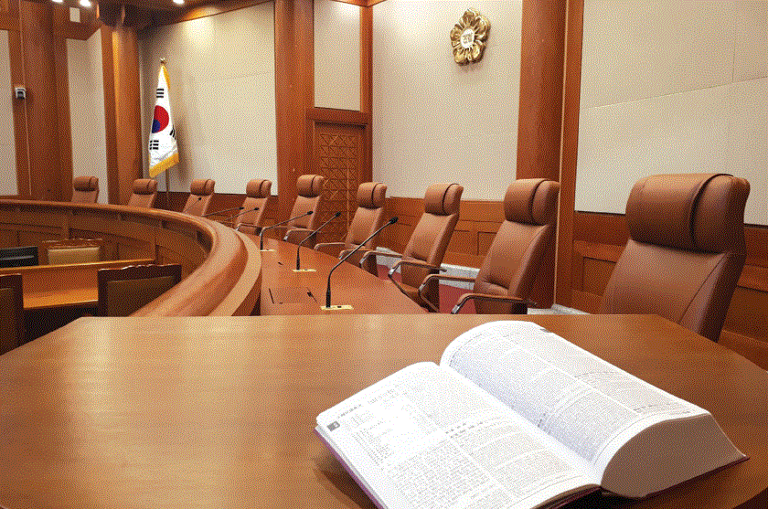 헌법재판소는 로톡 서비스를 어디까지 허용했는가