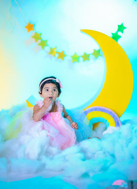 baby-birthday-photographer-near-me-baby-1st-birthday-photoshoot-baby-1st-birthday-photography-near-me-baby-photography-studio-names-baby-photography-studio-setup-baby-Indoor-photoshoot