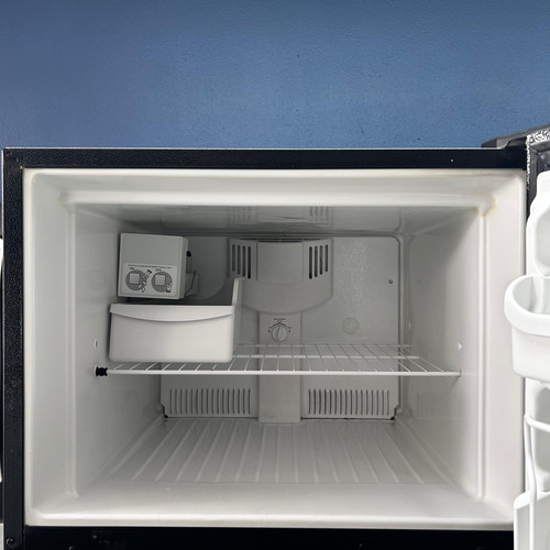 Kenmore Refurbished Refrigerator, Top-Freezer 18 cu.ft Austin 0697