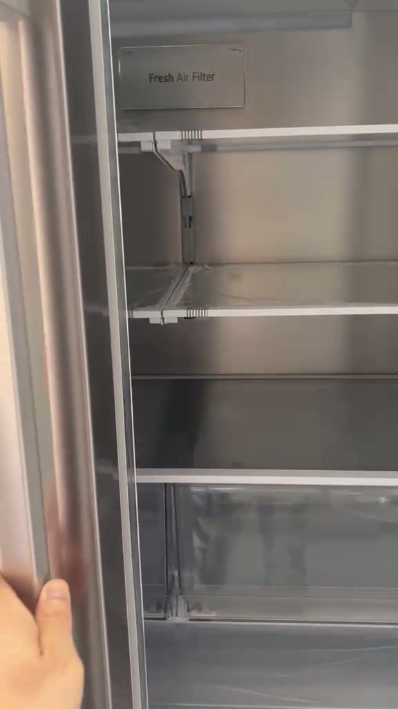 Miniatura: LG Scratch and Dent Refrigerator, French Door 24 cu.ft Austin 0051