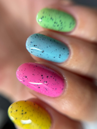 Esmaltado uniforme de colores dificiles con perfeccionamiento de esmaltado