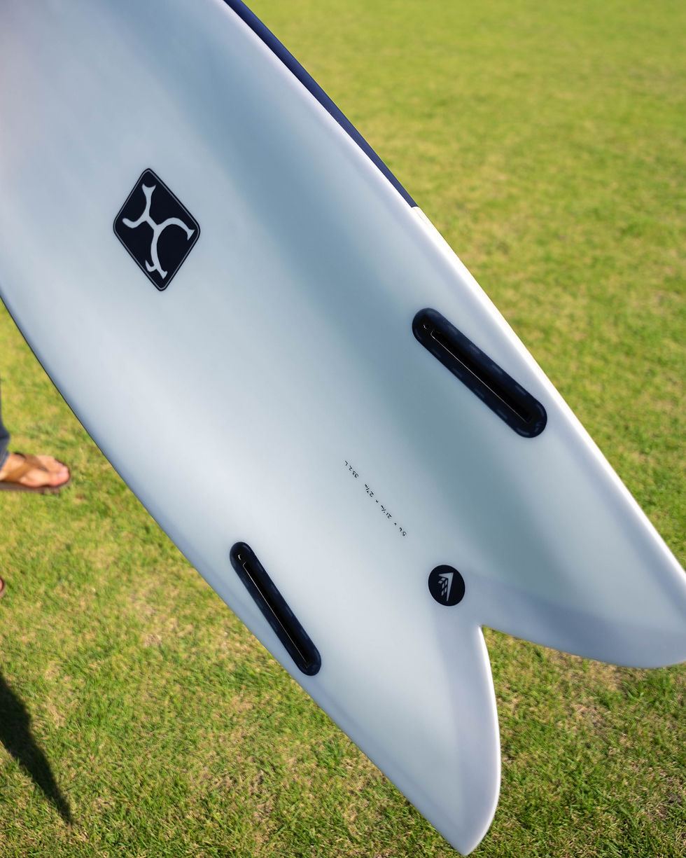 Firewire Too Fish ボトムデザイン