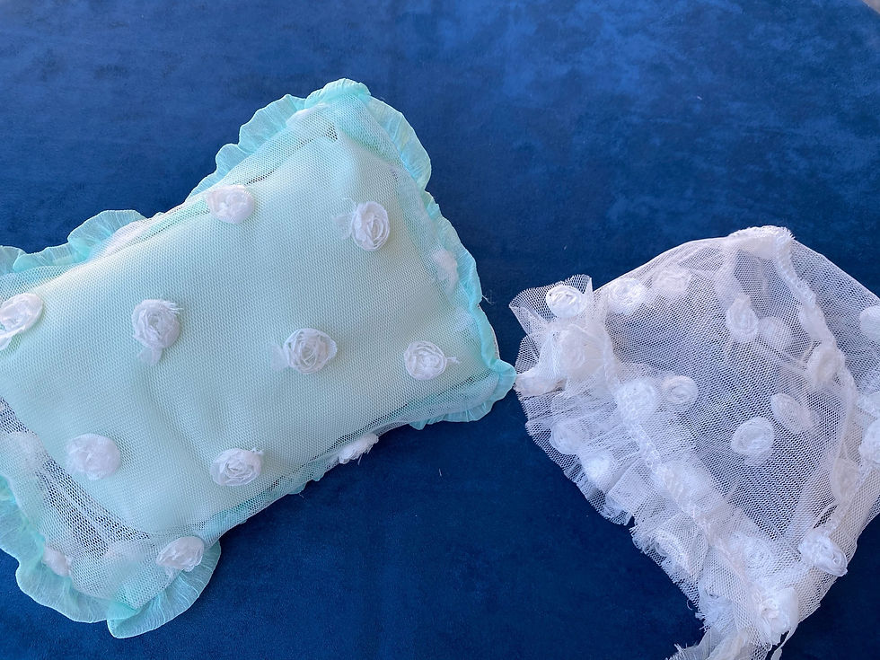 サムネイル： newborn bonnet ・枕＆ボンネット帽子＃3
