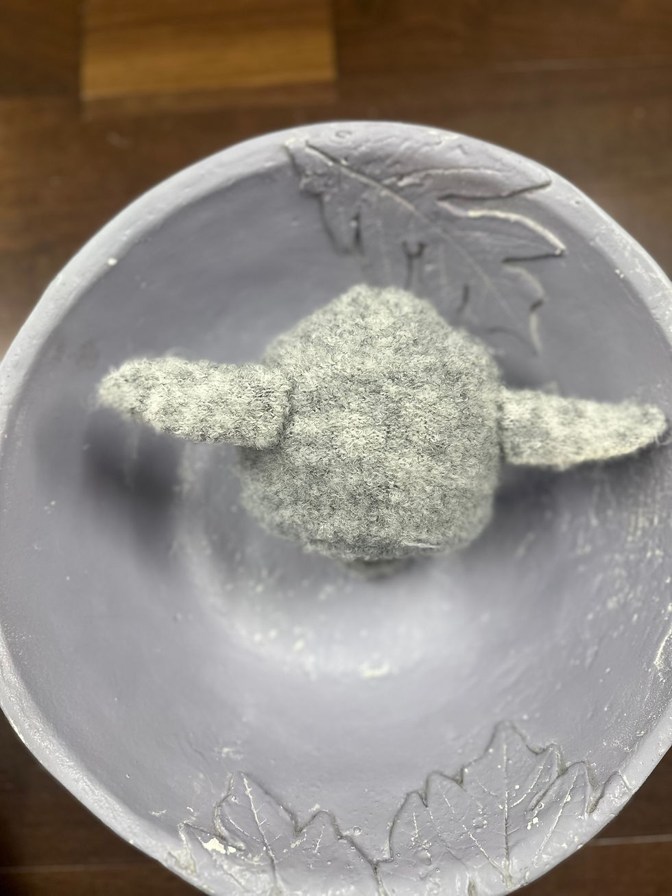 サムネイル： 新作・羊さんボンネット帽子と人形セット・薄いグレー色