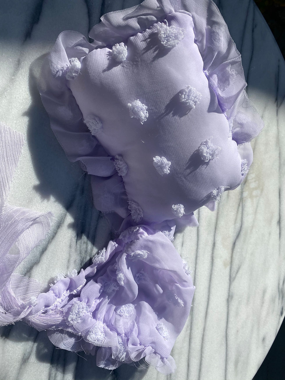 サムネイル： newborn bonnet ・枕＆ボンネット帽子＃2
