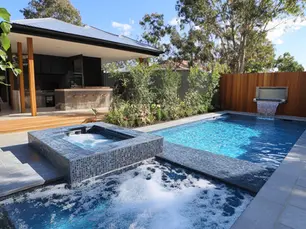 Salt Water Pool Builders