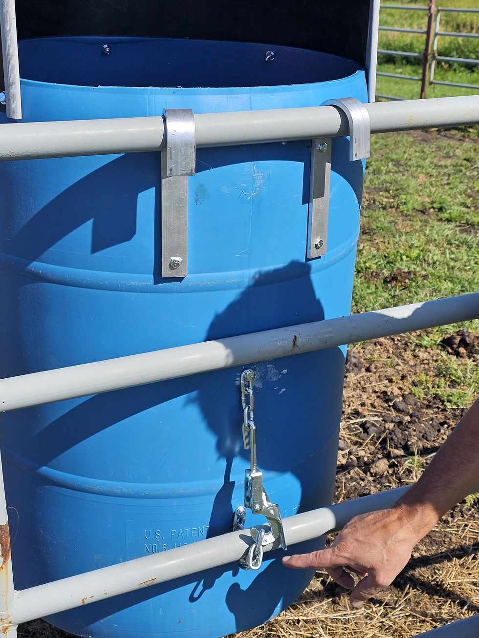 Thumbnail: HayBoss DIY Barrel Feeder
