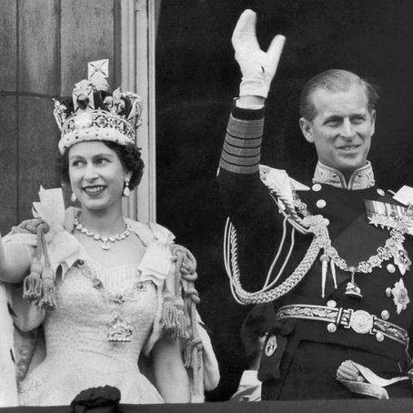 One Queen, Five Portraits, Seventy Years