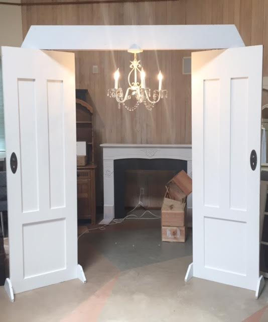 Thumbnail: Double-Door Arch