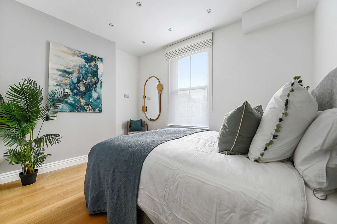 Acquire - FF Right Room - Bedroom3 (1).jpg