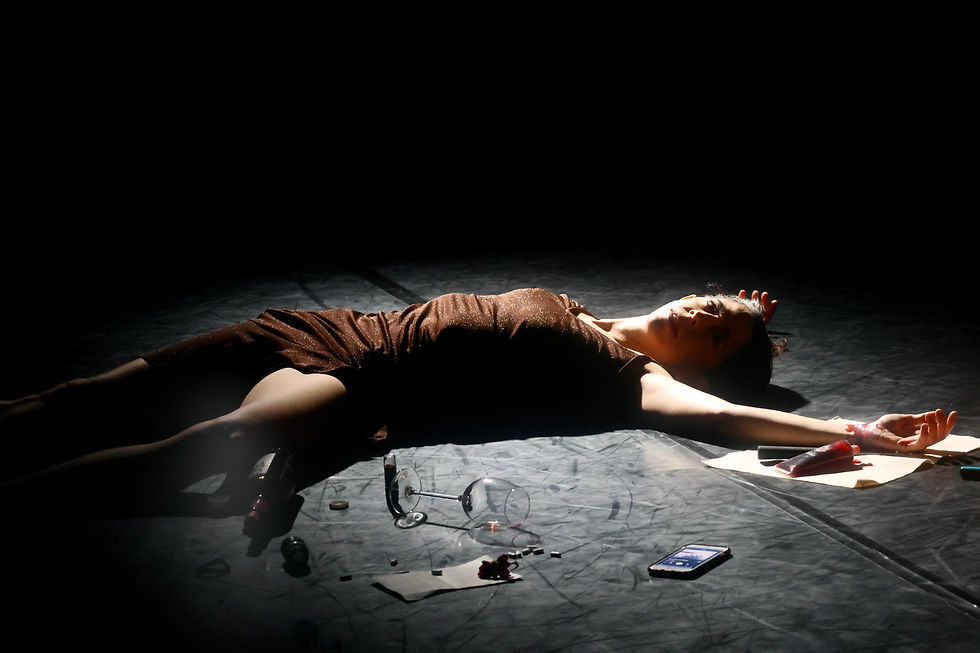 Andrea Catania -Buitres/ Festival Danza Contemporánea