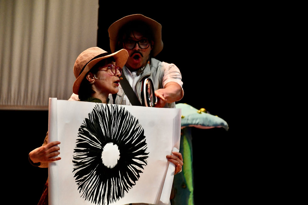 Fungisticas hongo historias - Panicomedia Teatro