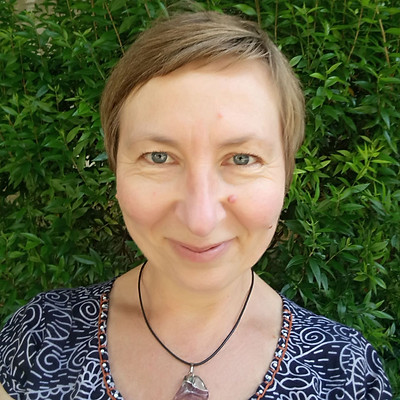 me headshot 2018 square opt.jpg