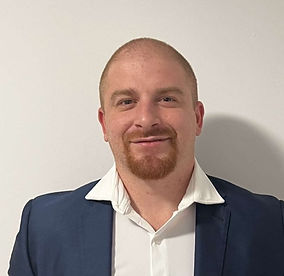 Anton portrait veston bleu_edited.jpg