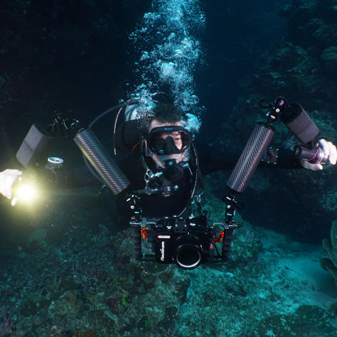 Christmas Island – Diving with Christmas Spirit, beer and  wine.
