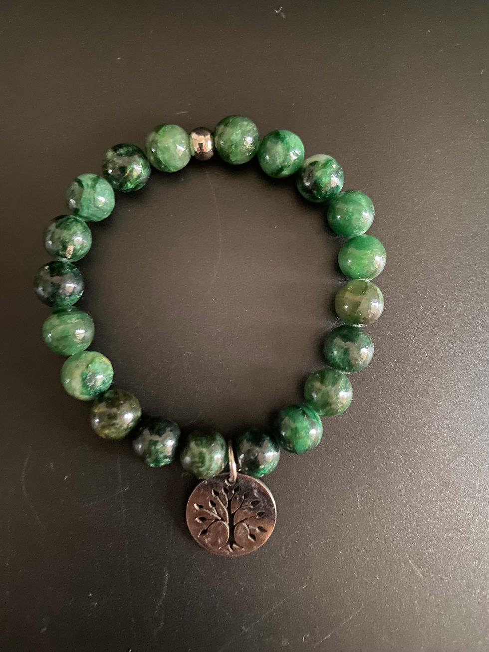 BRACELET 8MM en Émeraude