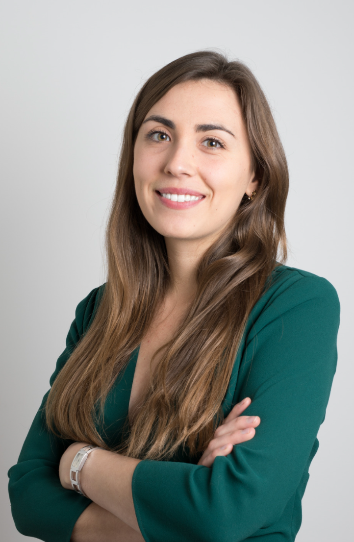 Mathilde Haas, Avocate au Barreau de Paris, Avocate collaborateur du cabinet PUBLICA-AVOCATS