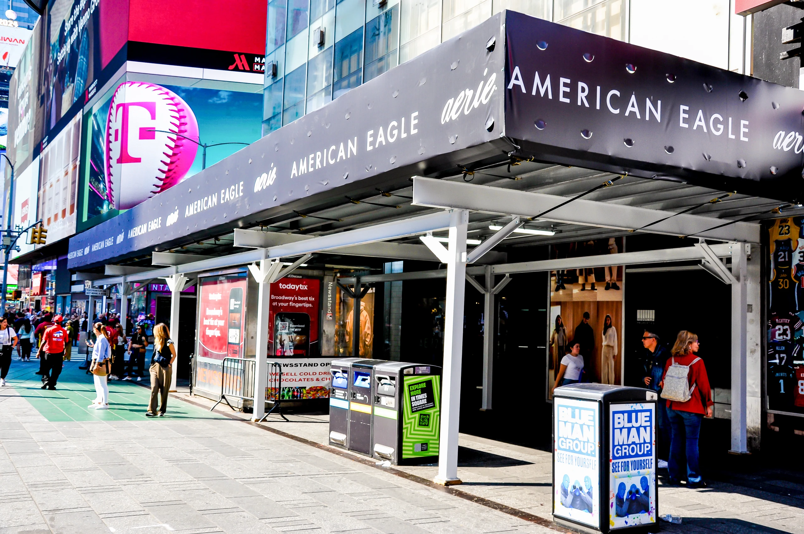 White sidewalk bridge at American Eagle, 1551 Broadway in Times Square