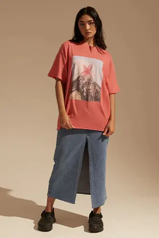 Alternative organic hemp fashion in mens and womens.