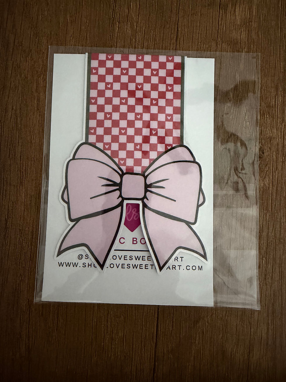 Thumbnail: So Loved Bow - Magnetic Bookmark