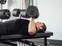 PANCA PIANA,MEGLIO USARE I MANUBRI O IL BILANCIERE?