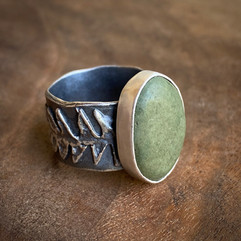 beach stone and fern ring