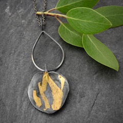 Manzanita Leaf with Gold