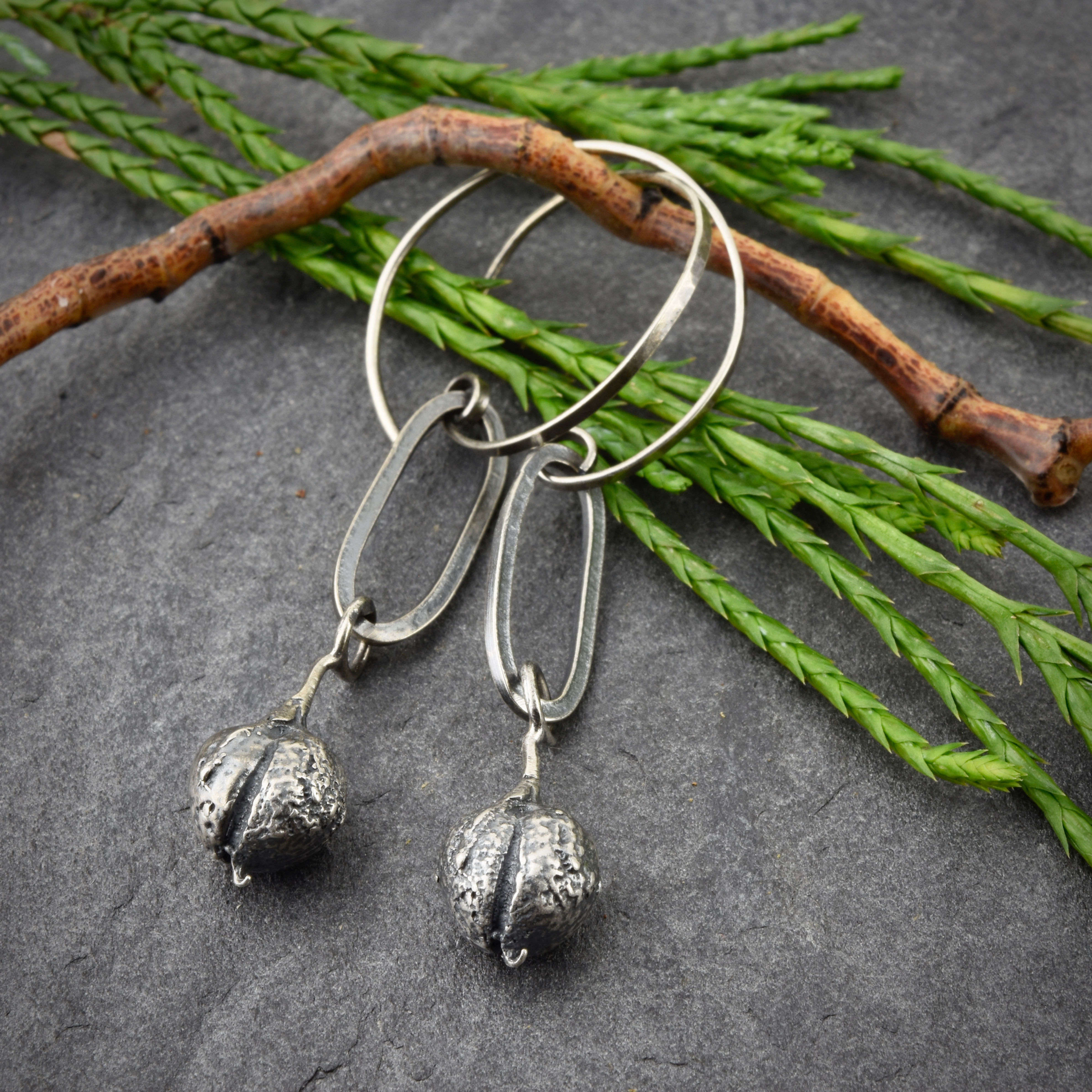 Oval Chain Pod Earrings