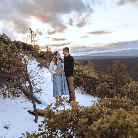 Bessie Butte maternity photos in Bend, Oregon with Tanner & Kyle