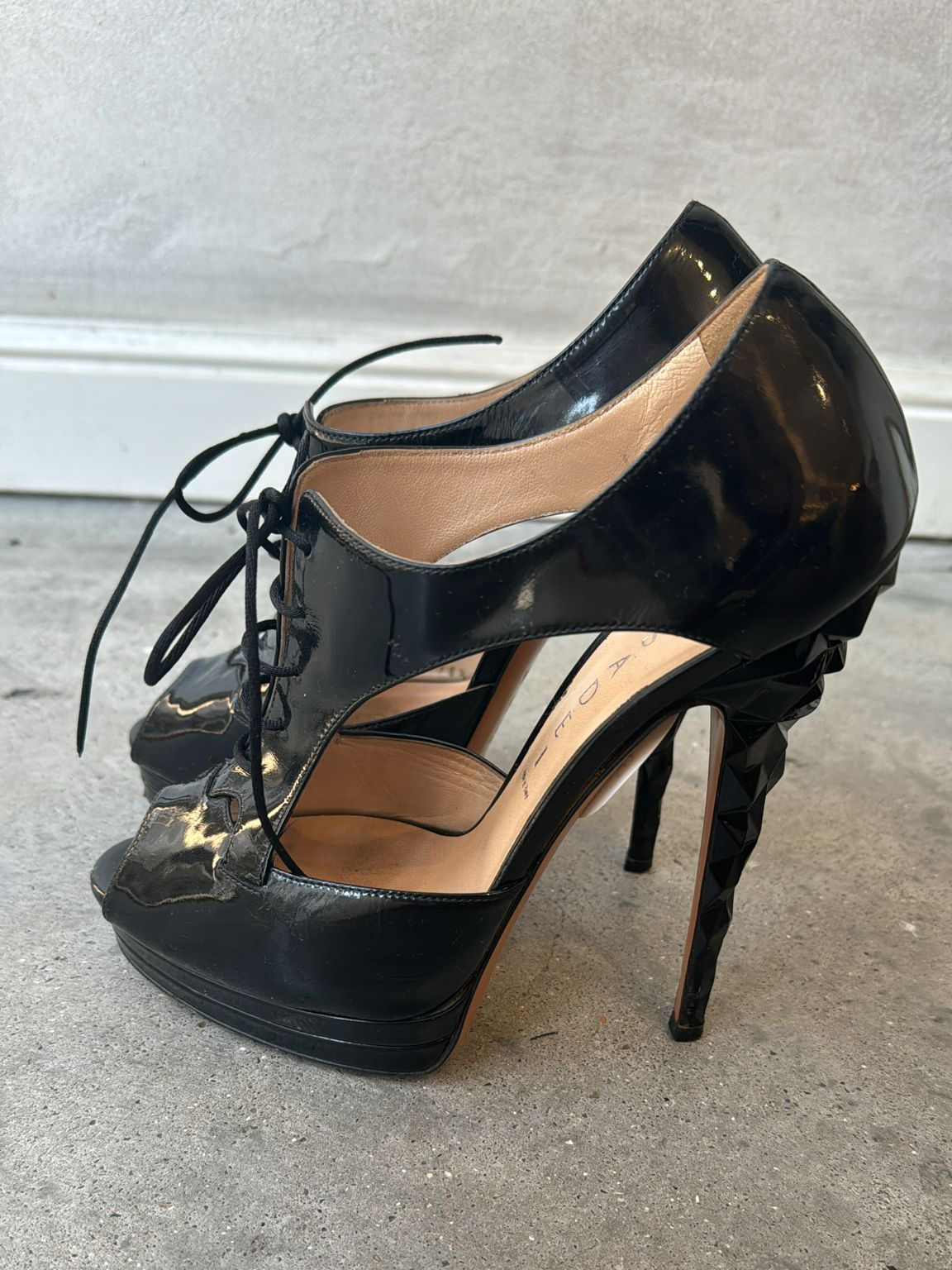 עקב CASADEI