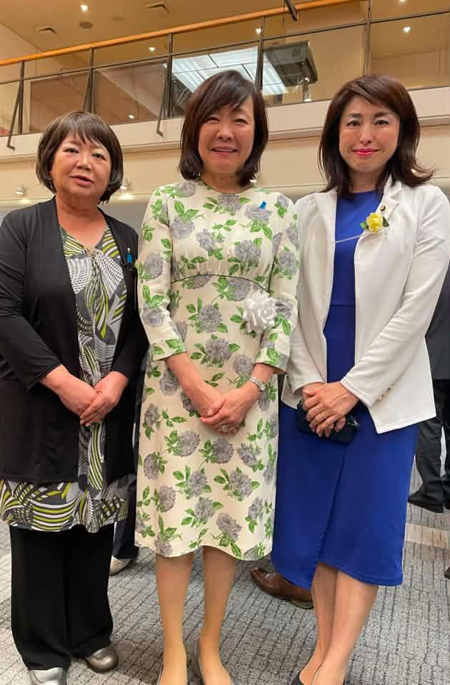 【安倍昭恵さんと同志との再会】