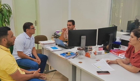 Prefeito visita AMAC para averiguar projetos em andamento