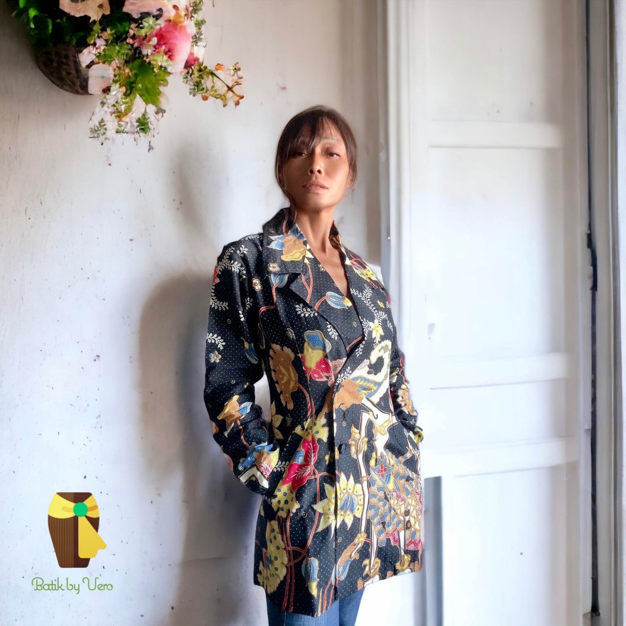 Outer Batik Blouse Wayang