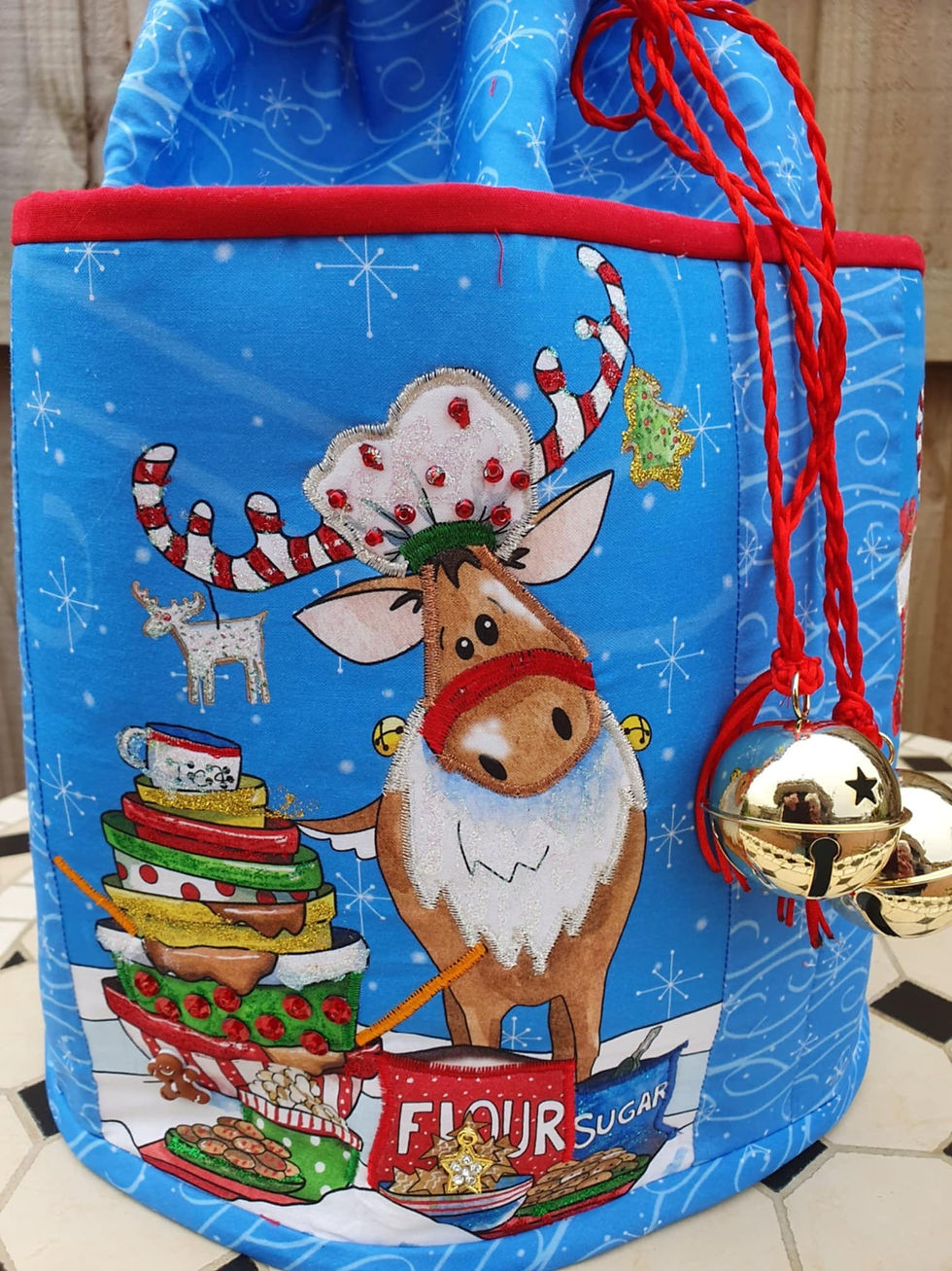 Thumbnail: Mischievous Reindeer