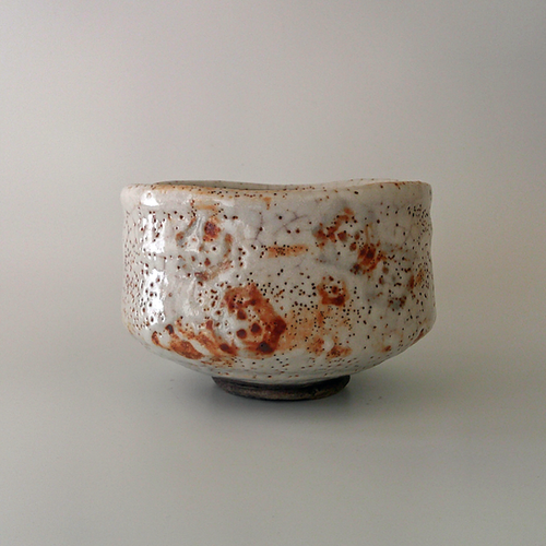 古絵志野　沓茶碗　江戸期 絵志野四方鉢（江戸中期～後期）: We Love 古美術 ｜ 八八八