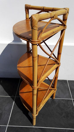 Etagères rangement en rotin broc