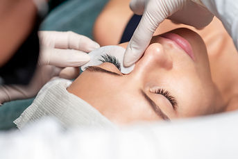 master-extends-eyelashes-client.jpg