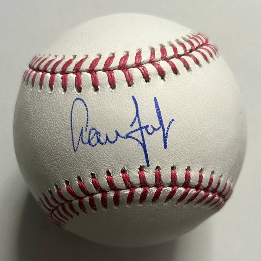 New York Yankees Aaron Judge, hand signed by Aaron Judge