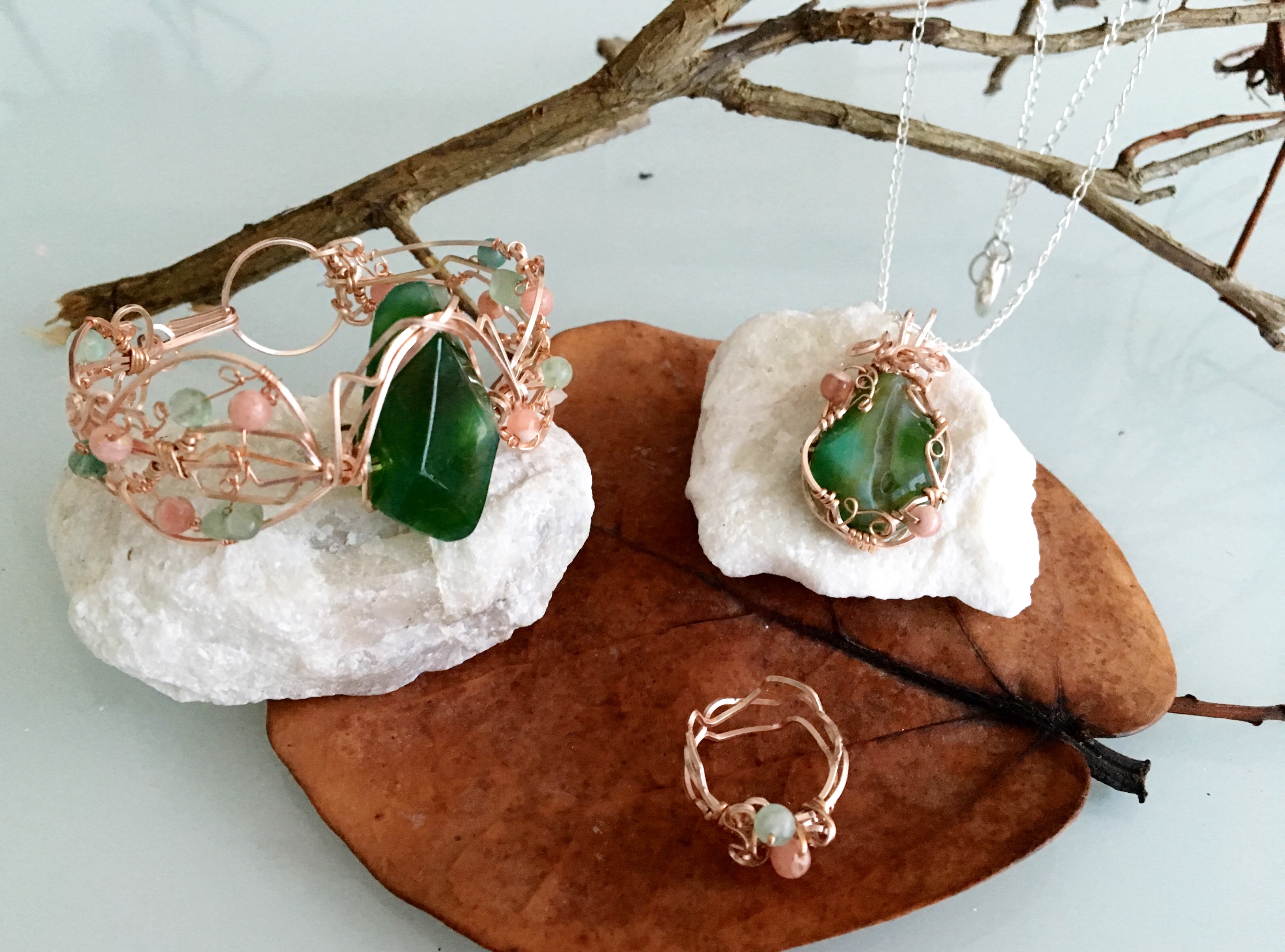 Qhresnna Quartz Set - Green Agathe aventurine and Rhodocrosite - Silver Plated