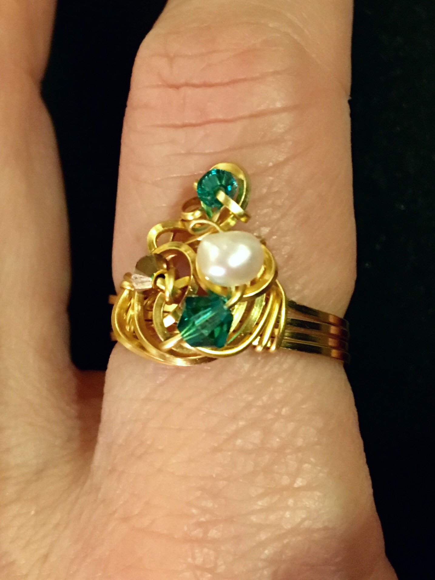 Dainty Deva Ring - Pearls and green swarovsky - silver Plated Gold Color.