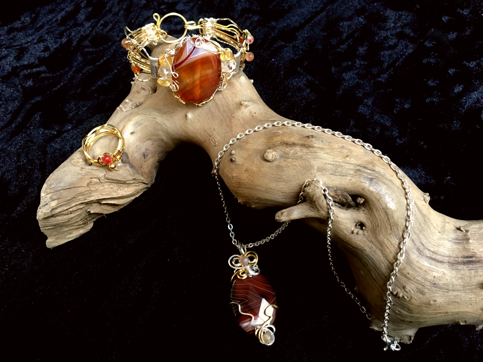 Qhresnna Quartz Set - Brown Agathe, Citrine 1- Silver Plated