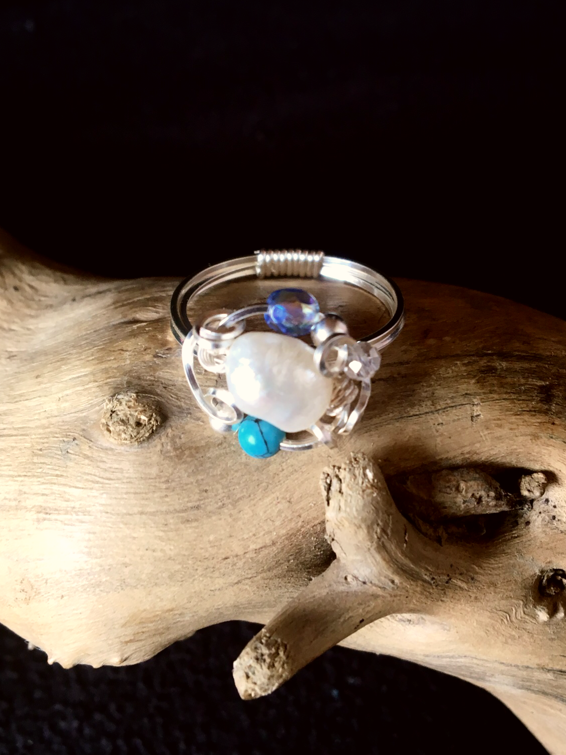 Dainty Deva Ring - Big Pearl and Turquoise - Silver Plated